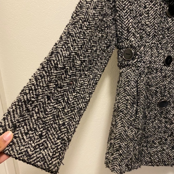 Kenneth Cole REACTION Black White Women’s Coat Size Medium - Picture 4 of 10